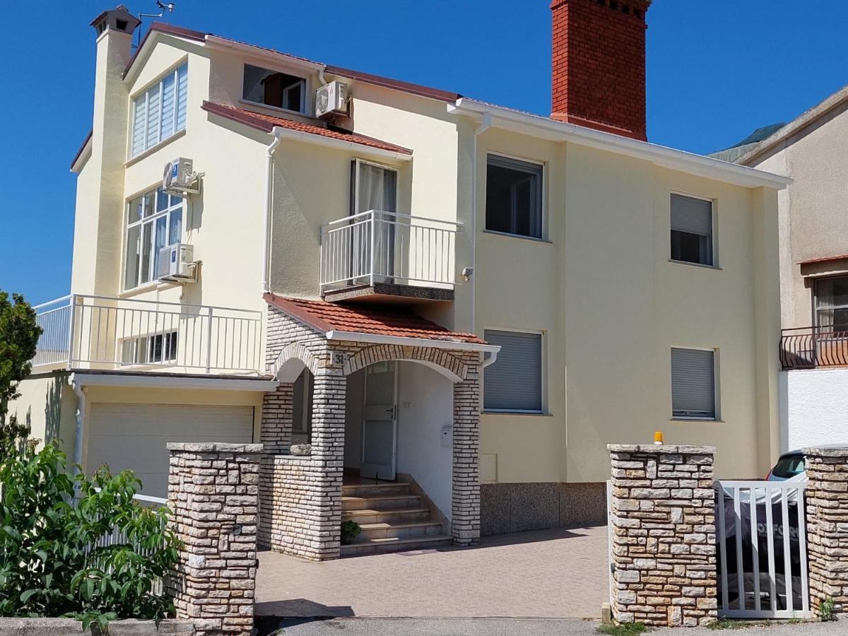 Apartment Lidija Pula